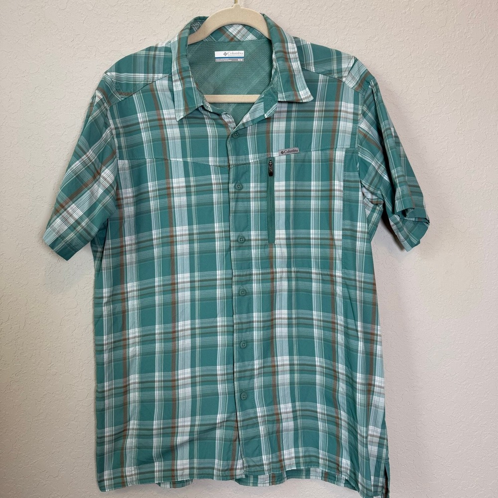 Columbia Men's Short Sleeve Teal Plaid‎ Fishing Shirt Size M